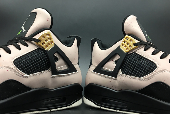 Air Jordan 4 WMNS 