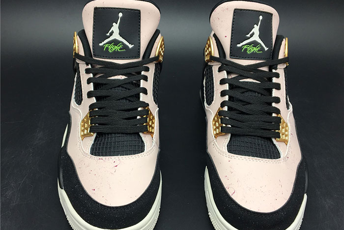 Air Jordan 4 WMNS 