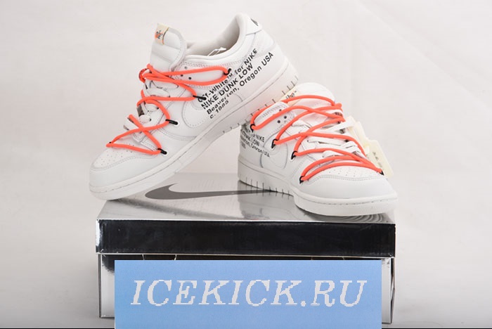 Off-White x Nike Dunk Low CT0856-900