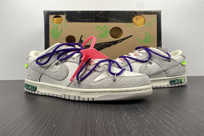 Off-White x Nike Dunk Low