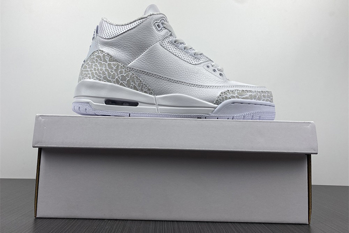 NIKE AIR JORDAN 3 429487-111