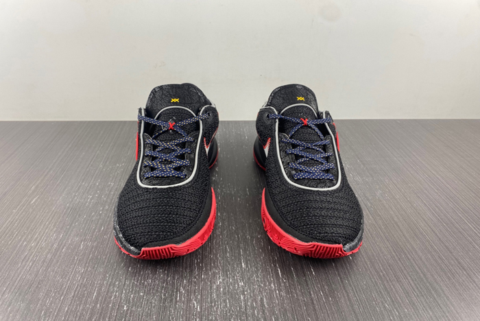 Nike LeBron 20 LBJ20  iDJ5422-001