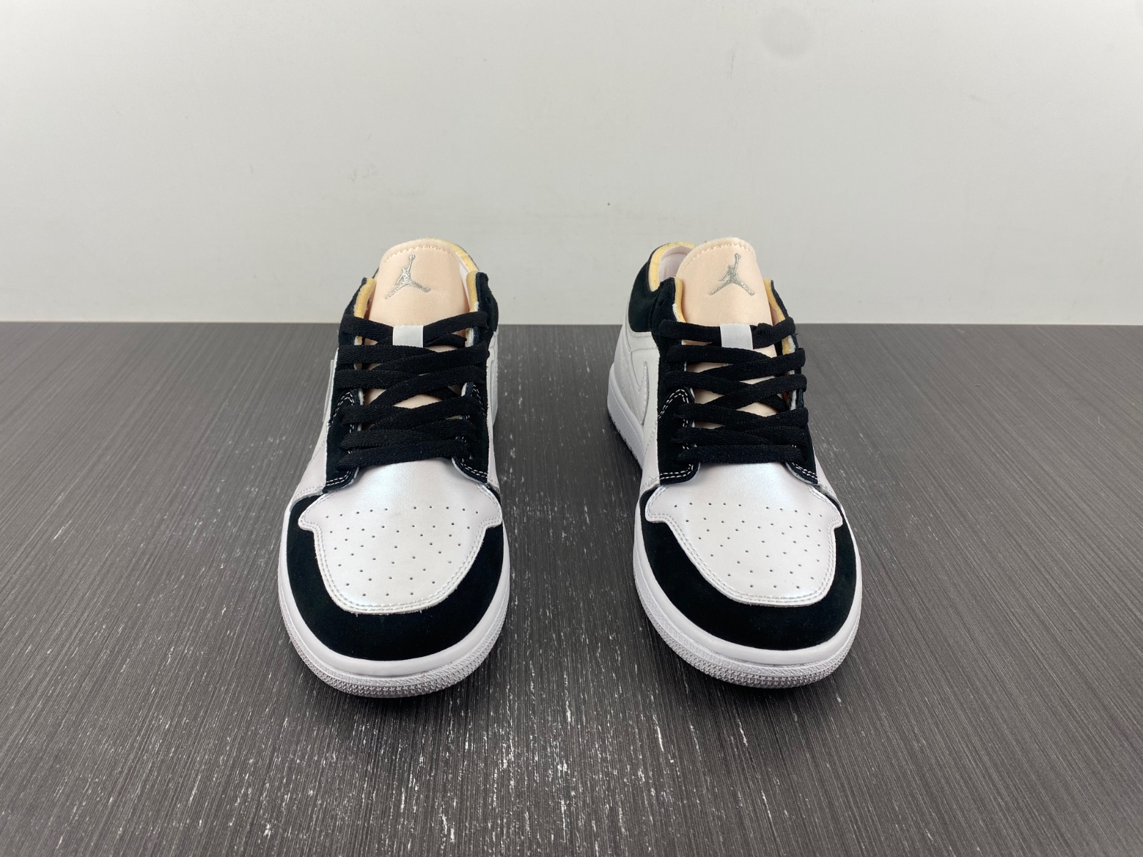 AIR JORDAN 1 LOWR White Black DR8867-400