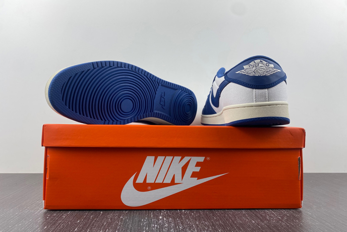 Air Jordan 1 KO Low “Kentucky” DX4981-103