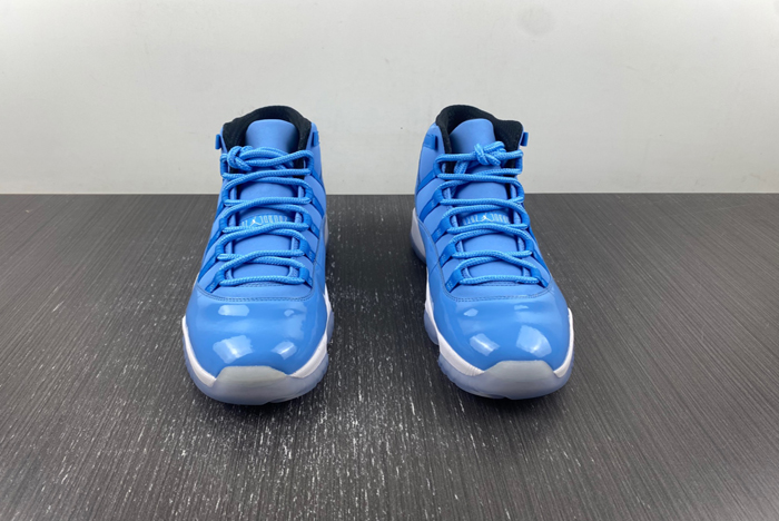 Air Jordan 11 717602-900