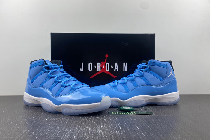Air Jordan 11 717602-900