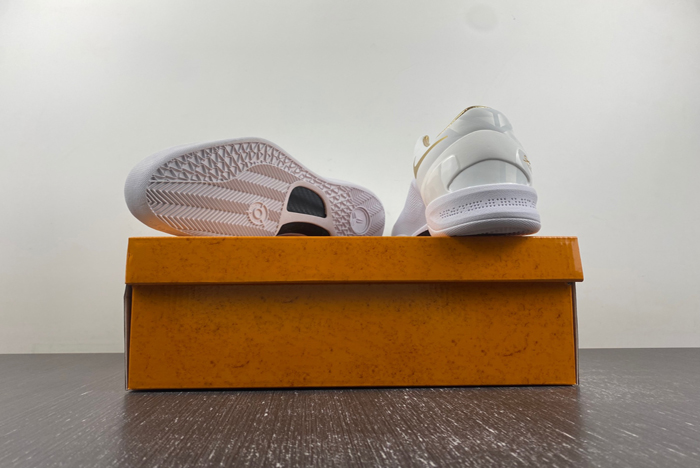24Nike Kobe 8 Protro FV6325-100