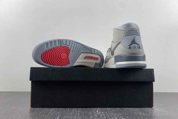 Air Jordan 3  AV3922-002