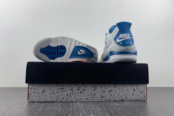 Air Jordan 4 "Military Blue"  FV5029-141