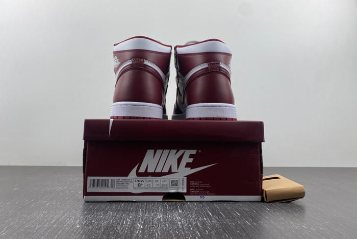 Air Jordan 1 High OG “Team Red”  DZ5485-160