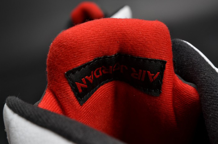 AIR JORDAN 5 RETRO
